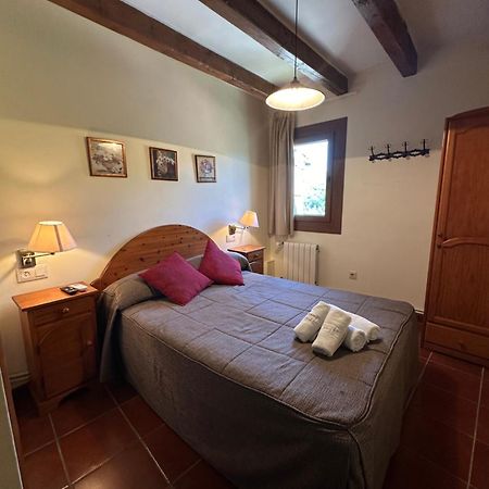 Hostal Centre Del Montsec Llimiana Exterior foto
